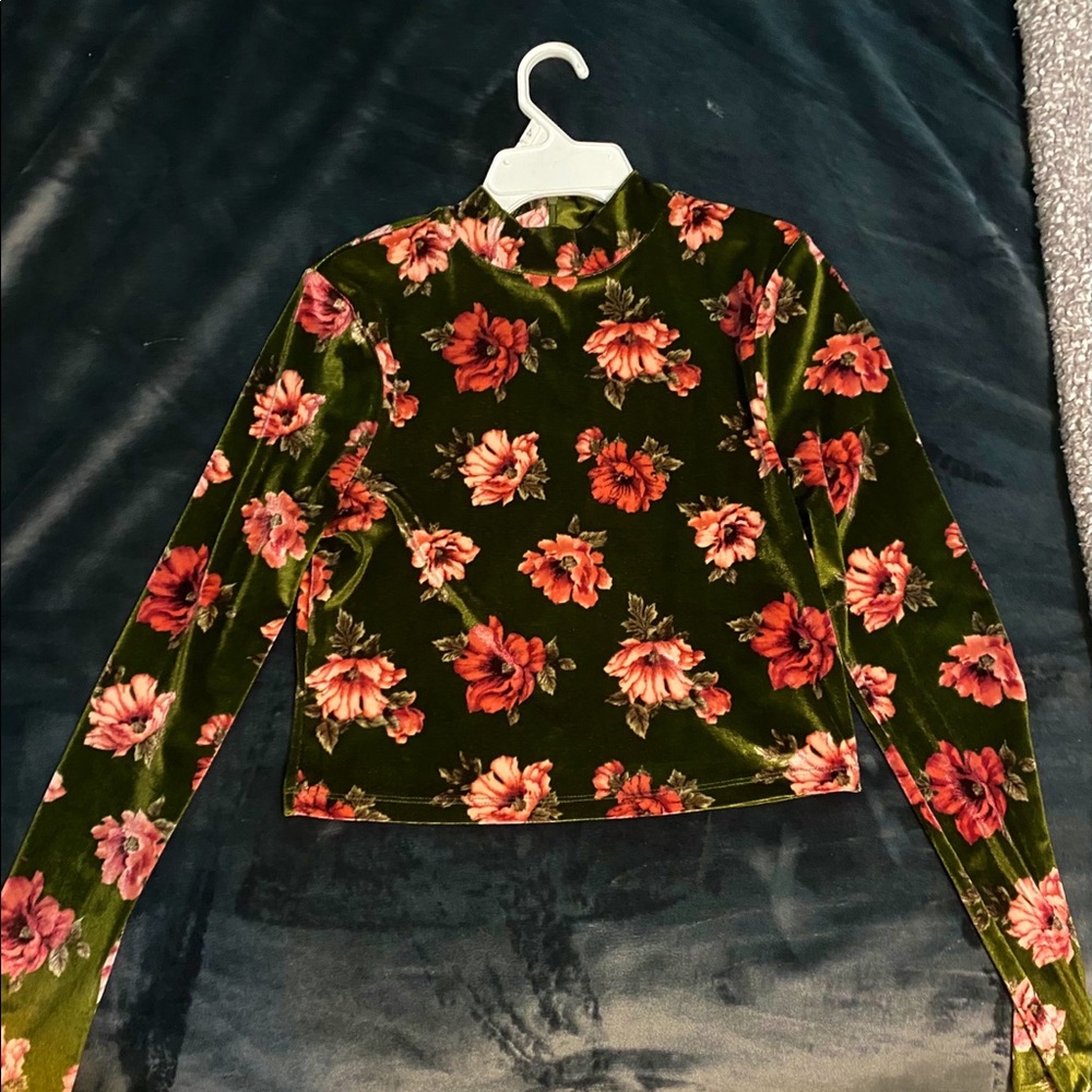 Forever 21 cropped suede top